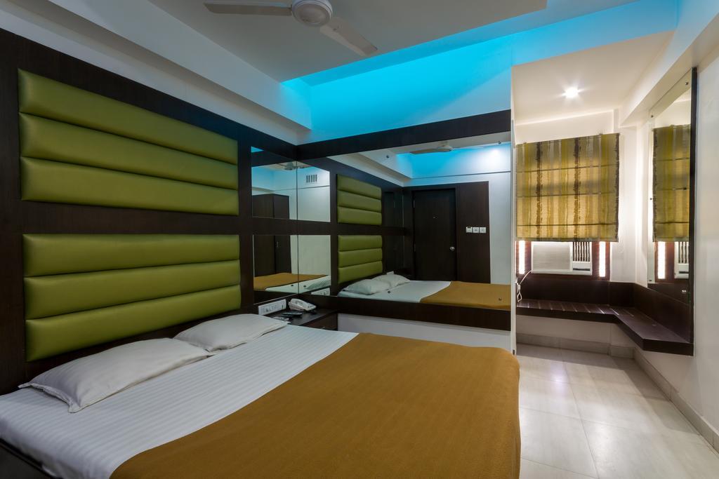 Sandhya Residency Bangalore Room photo