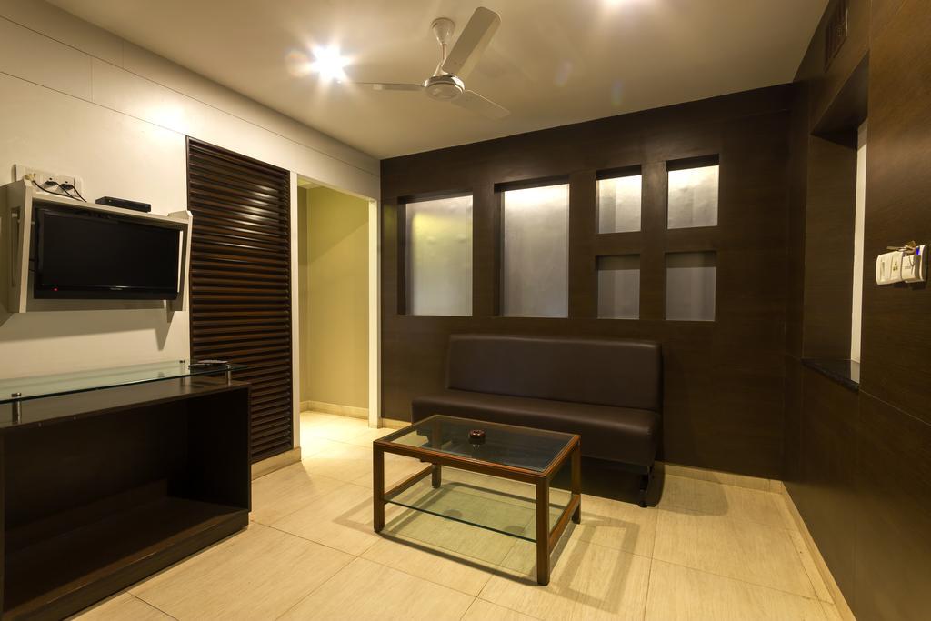 Sandhya Residency Bangalore Room photo